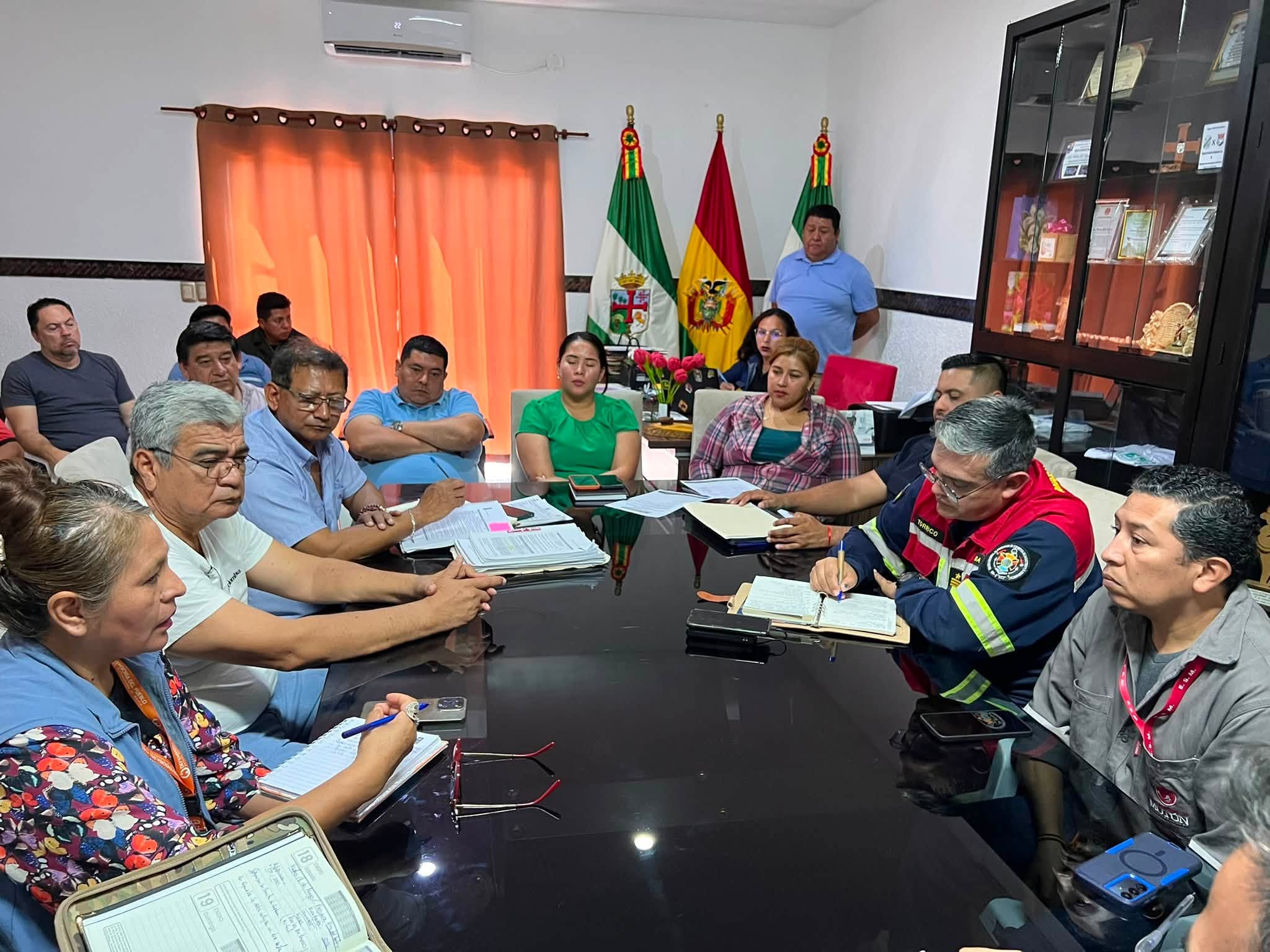 DEFENSORIA DEL PUEBLO EXHORTA AL COEM DE PUERTO SUAREZ A CUMPLIR LA RESOLUCION CONSTITUCIONAL No. 233/2024 PARA FORTALECER LA PREVENCION DE INCENDIOS FORESTALES