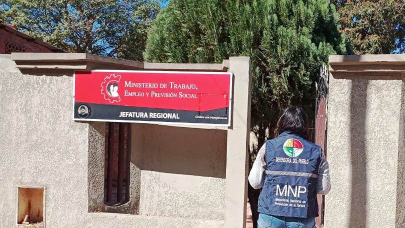 Defensoría del Pueblo destaca dotación de vehículos a las Jefaturas del Trabajo en Yacuiba y Villa Montes en respuesta al Informe Defensorial referido a las Inspectorías de Trabajo