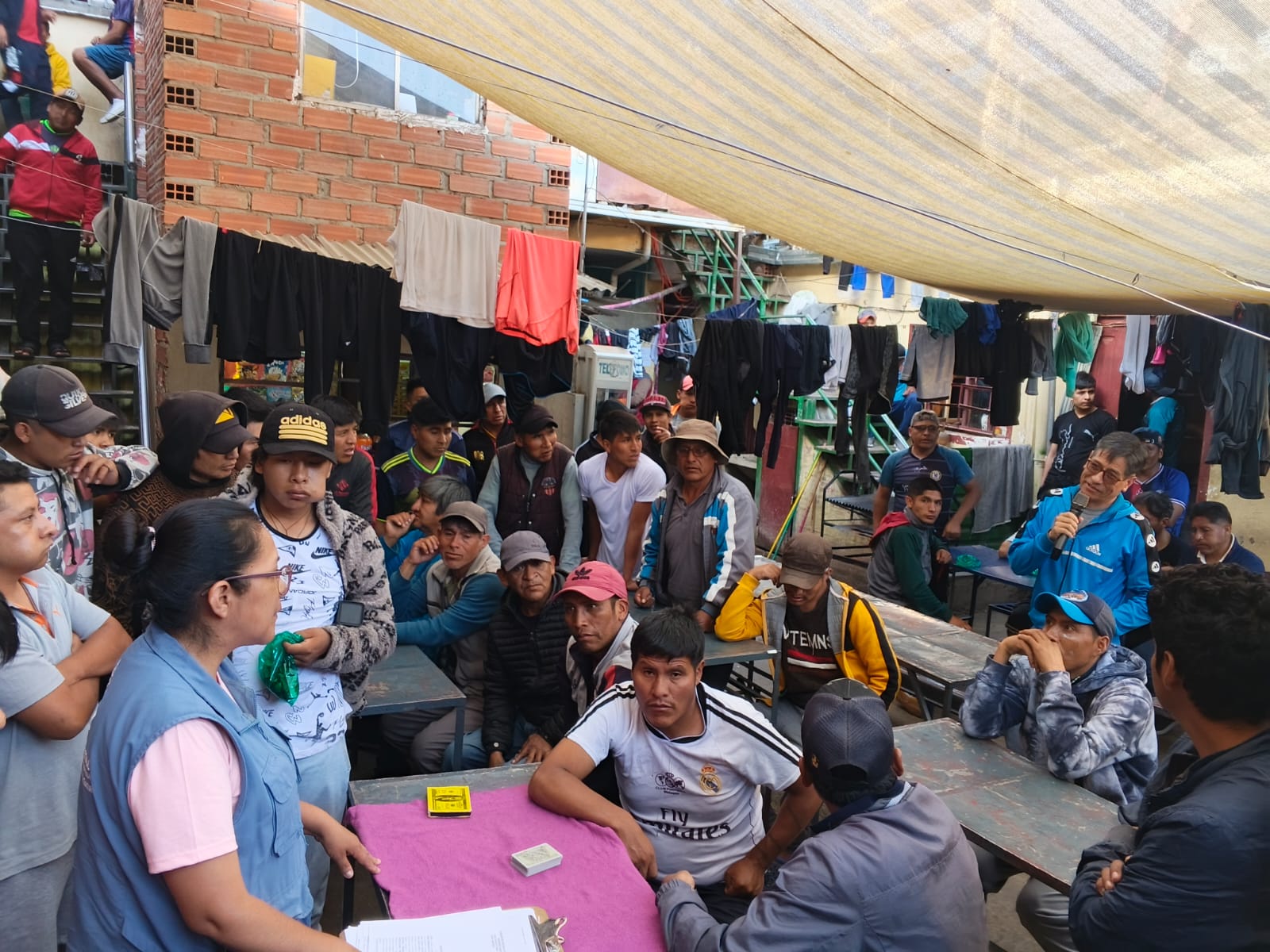 PRIVADOS DE LIBERTAD DE SAN PEDRO ORURO EXIGEN CELERIDAD EN TRÁMITES DE INDULTO