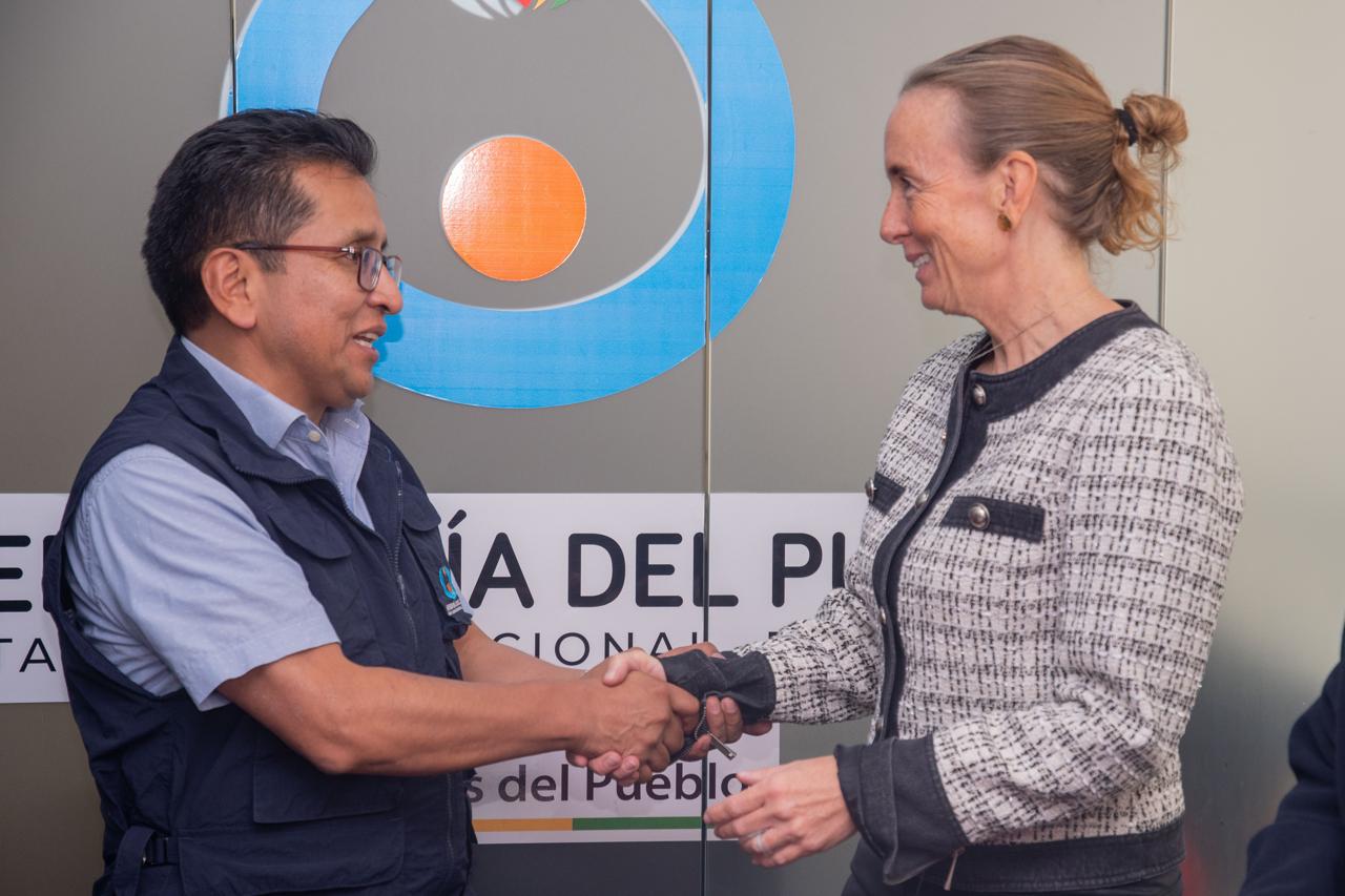 Defensor del Pueblo y Save the Children fortalecen alianza para la protección integral de la niñez y adolescencia en Bolivia