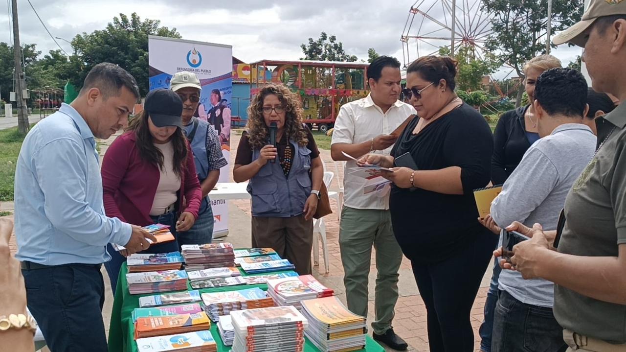 DEFENSOR DEL PUEBLO DESPLIEGA “DEFENSOR MÓVIL” PARA REFORZAR LA ATENCIÓN Y PREVENCIÓN DE LA VIOLENCIA EN MUNICIPIOS DE SANTA CRUZ.