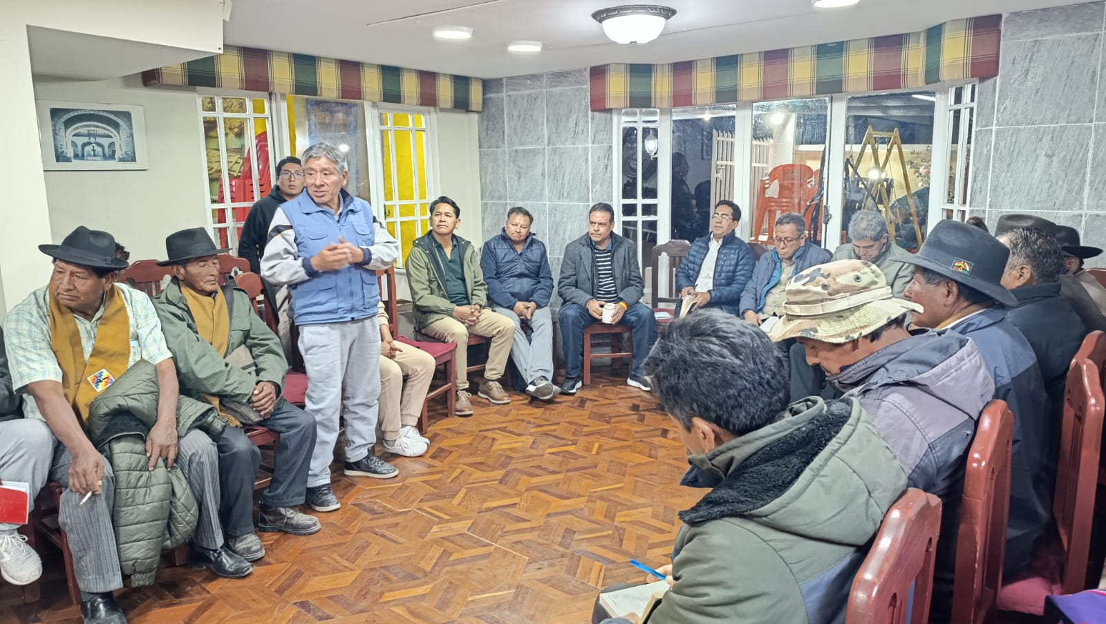 DEFENSORÍA DEL PUEBLO ACOMPAÑA ESPACIO DE DIÁLOGO ENTRE AUTORIDADES COMUNITARIAS DE RÍO ABAJO Y EL GOBIERNO NACIONAL