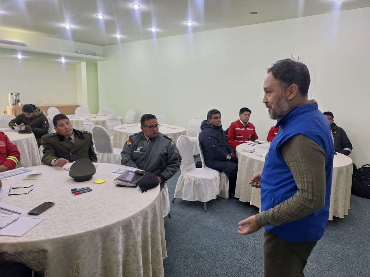 ORURO FORTALECE CAPACIDADES INTERINSTITUCIONALES EN GESTIÓN DE ALBERGUES Y CAMPAMENTOS ANTE EMERGENCIAS