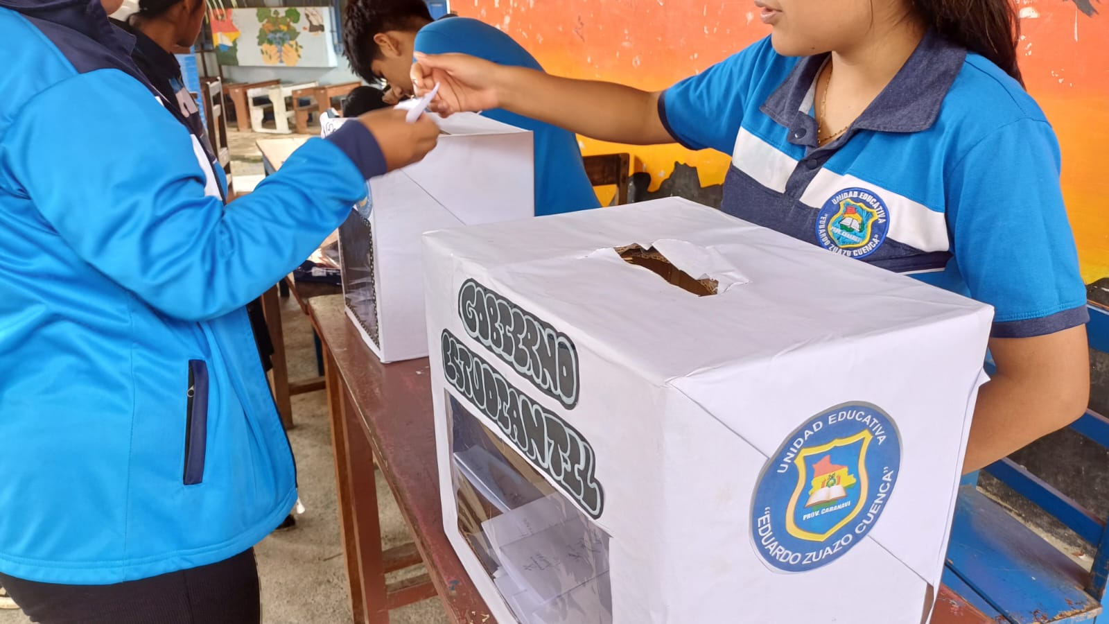 DEFENSORÍA DEL PUEBLO IMPULSA ELECCIÓN DE DEFENSORAS Y DEFENSORES ESTUDIANTILES EN EL MUNICIPIO DE CARANAVI