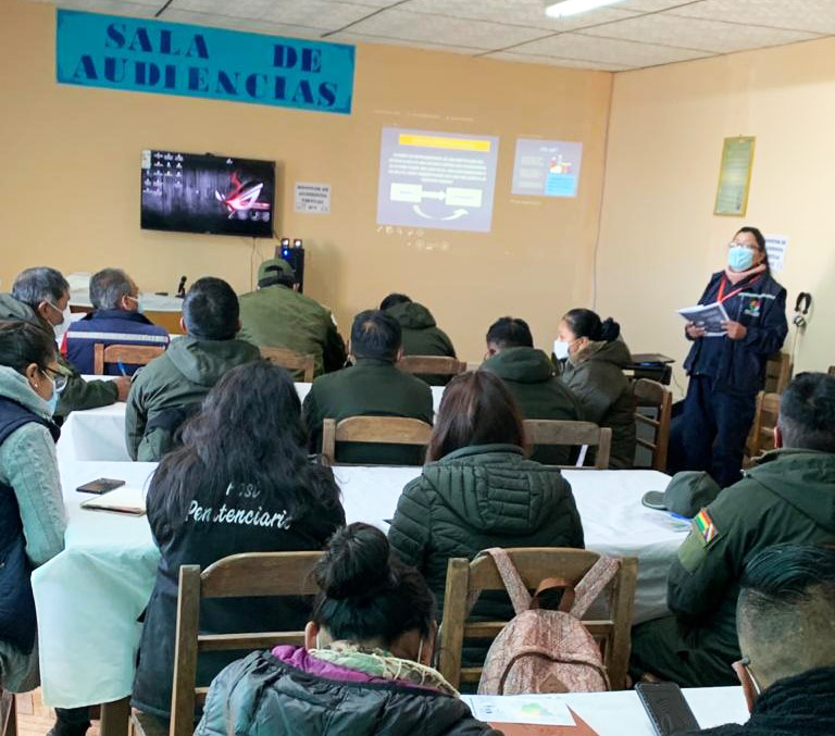 Defensoría del Pueblo desarrolla taller sobre derechos humanos de los privados de libertad dirigida al personal de Régimen Penitenciario en Qalauma