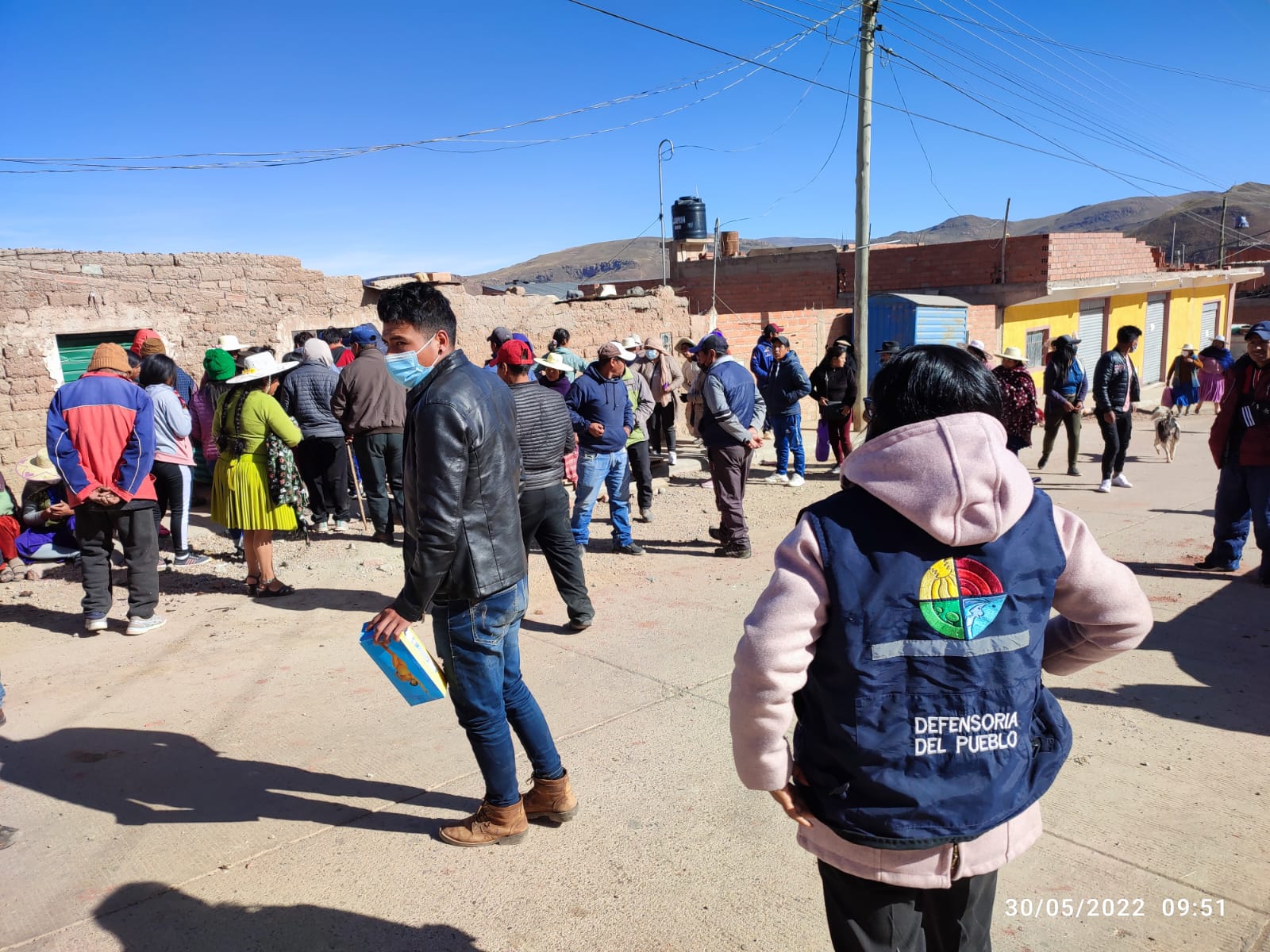 DEFENSORÍA DEL PUEBLO CONDENA USO EXCESIVO DE LA FUERZA POLICIAL Y DE AGENTES QUÍMICOS EN LA EJECUCIÓN DE UN MANDAMIENTO DE DESAPODERAMIENTO EN POTOSÍ