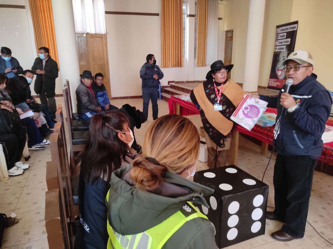 DEFENSORÍA DEL PUEBLO CAPACITA SOBRE NORMAS DE PROTECCIÓN A GRUPOS VULNERABLES EN TOLEDO