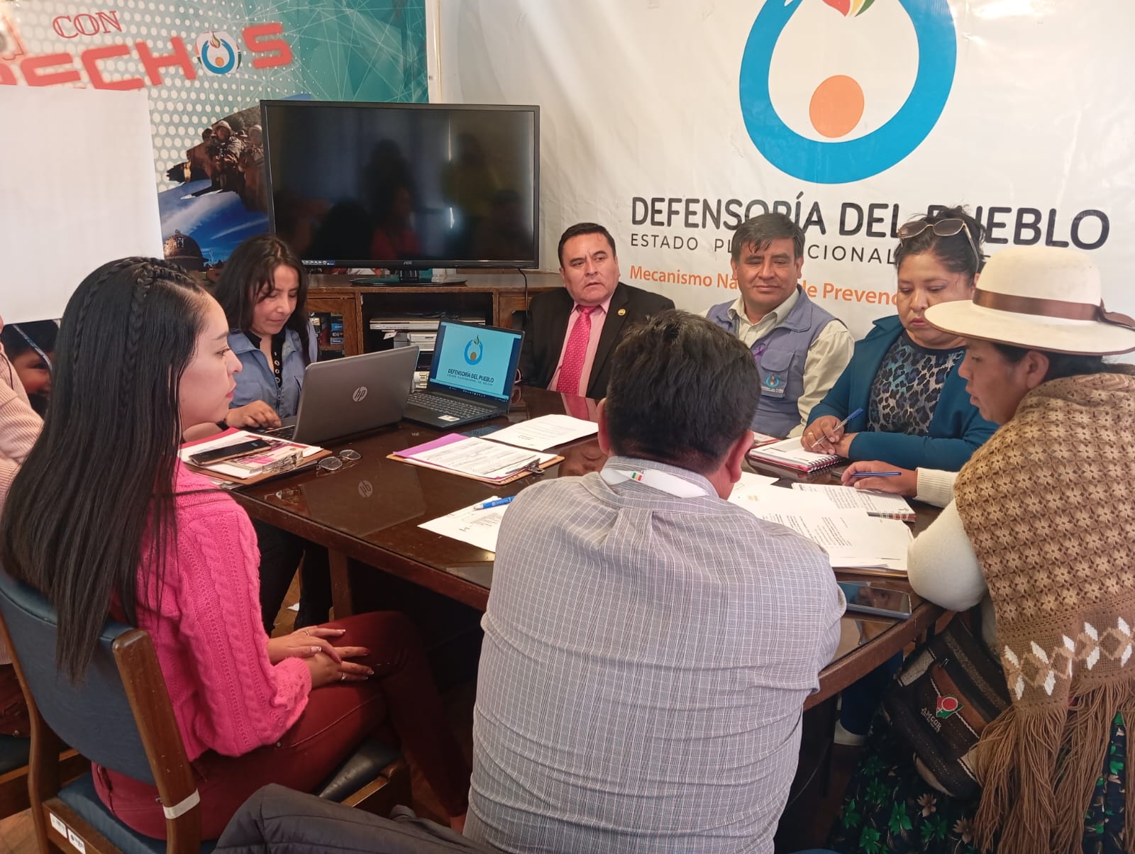 DEFENSORÍA DEL PUEBLO Y PLATAFORMA DE DERECHOS POLÍTICOS CONSOLIDAN FORMULARIO PARA DENUNCIAR LA VIOLENCIA POLÍTICA CONTRA LAS MUJERES