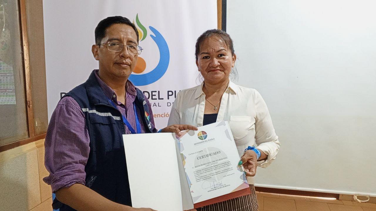DEFENSORIA DEL PUEBLO EN EL BENI ENTREGÓ CERTIFICADOS A DEFENSORES VOLUNTARIOS DE TRINIDAD, RIBERALTA Y RURRENABAQUE
