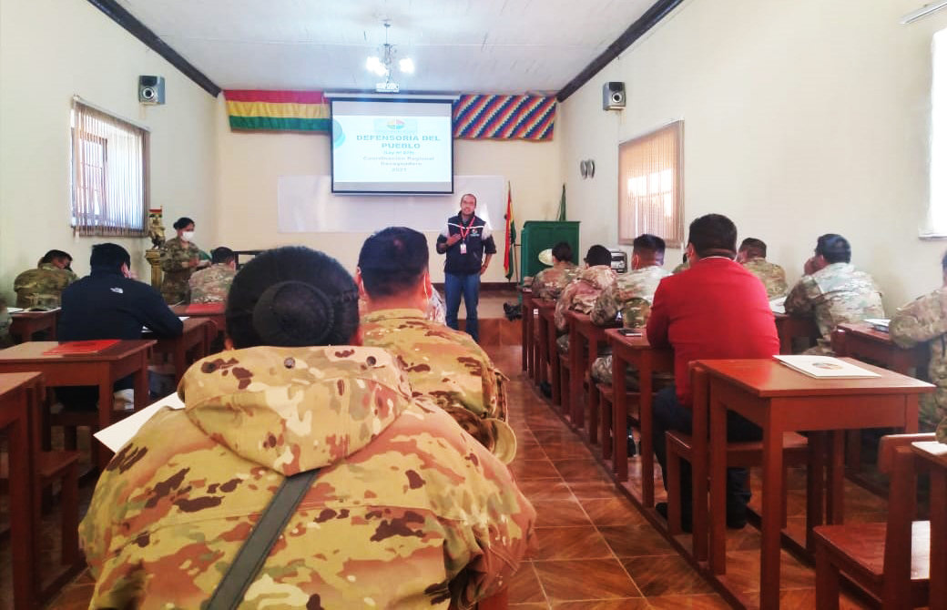 Defensoría del Pueblo inicia ciclo de talleres de Derechos Humanos en el Regimiento de Caballería Mecanizada 5 “Gral. Lanza” del Municipio de Guaqui