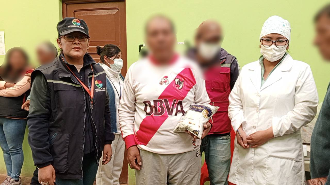 DEFENSORÍA DEL PUEBLO GESTIONA ATENCIÓN MÉDICA A ADULTOS MAYORES PRIVADOS DE LIBERTAD EN CHONCHOCORO