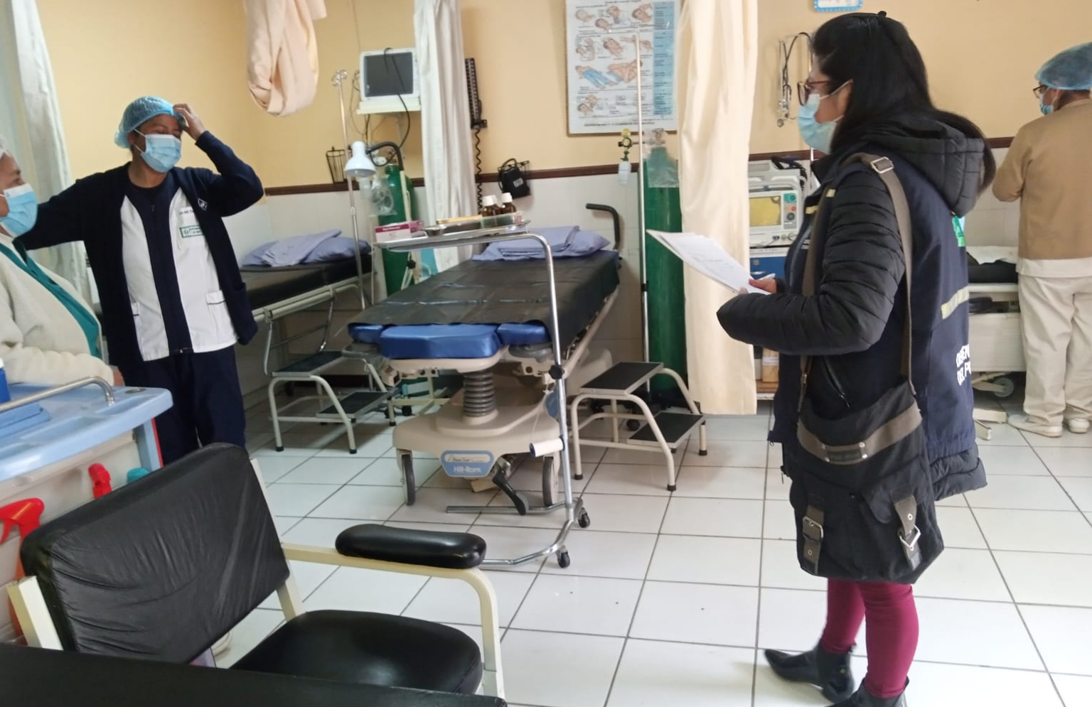 La Defensoría del Pueblo evidencia falta de equipamiento, infraestructura, alimentación, personal e insumos de limpieza en el Hospital Los Andes de El Alto