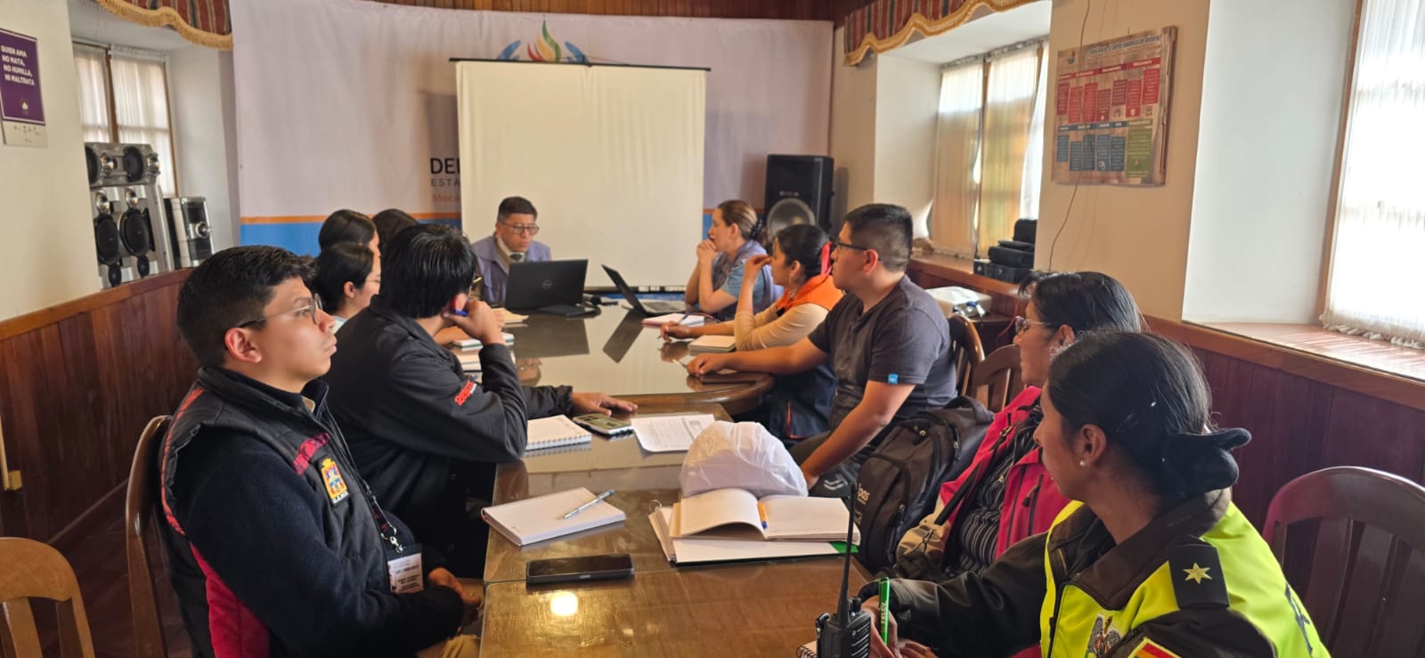 Defensoría del Pueblo en Chuquisaca promueve la Mesa “Voces Unidas” y fortalece la implementación del modelo de atención a víctimas de violencia sexual