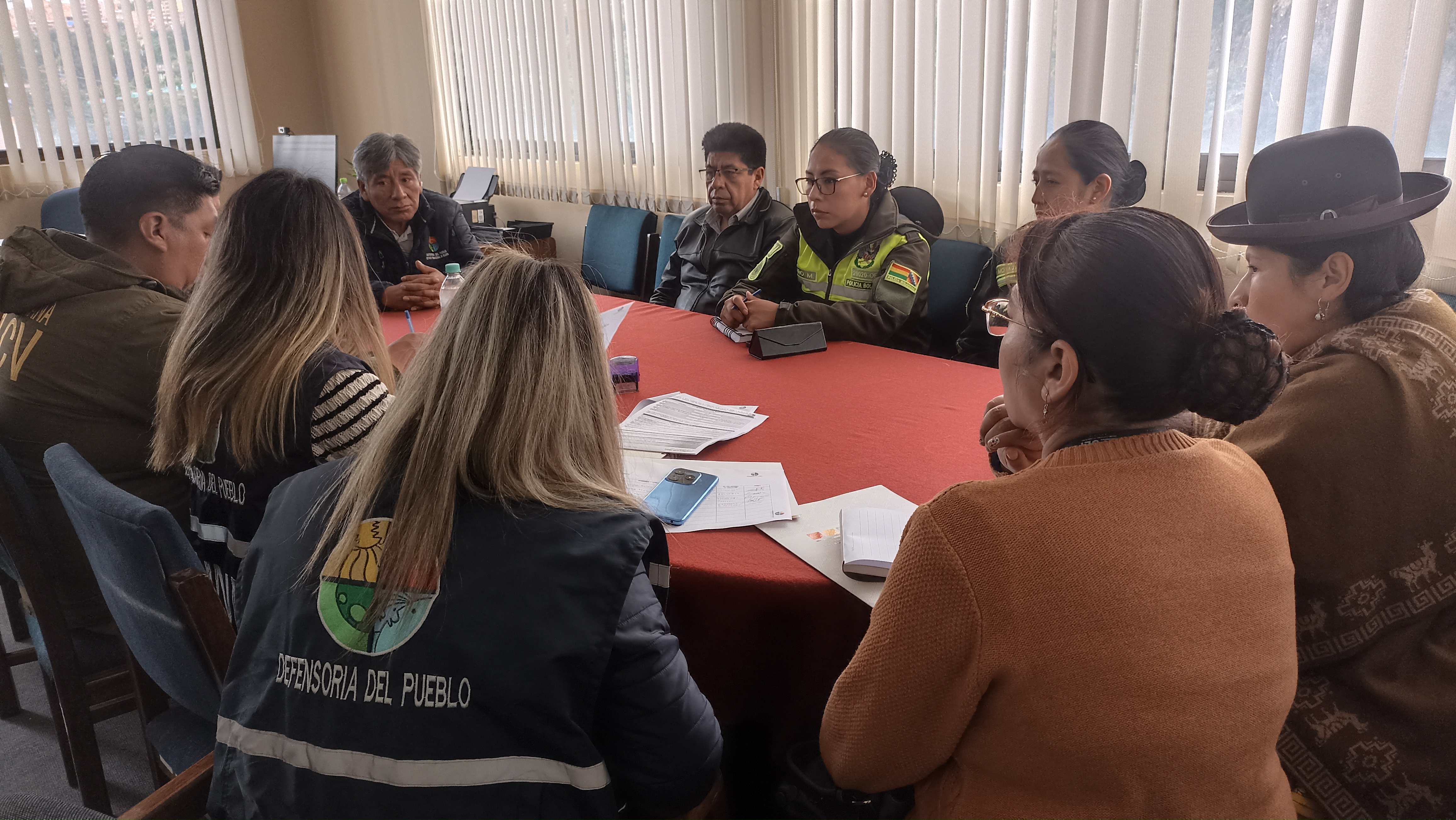 DEFENSORIA DEL PUEBLO INSTALA EN LA PAZ MESA DEPARTAMENTAL PARA LA ATENCIÓN Y PROTECCIÓN A MUJERES AUTORIDADES ELECTAS EN SITUACIÓN DE ACOSO Y VIOLENCIA POLÍTICA