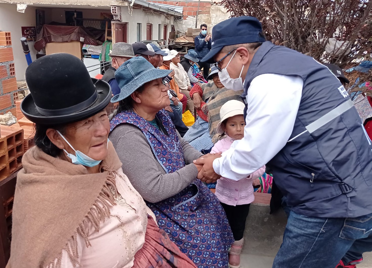 Defensor convoca a revalorizar el legado de adultas y adultos mayores y la transmisión de saberes