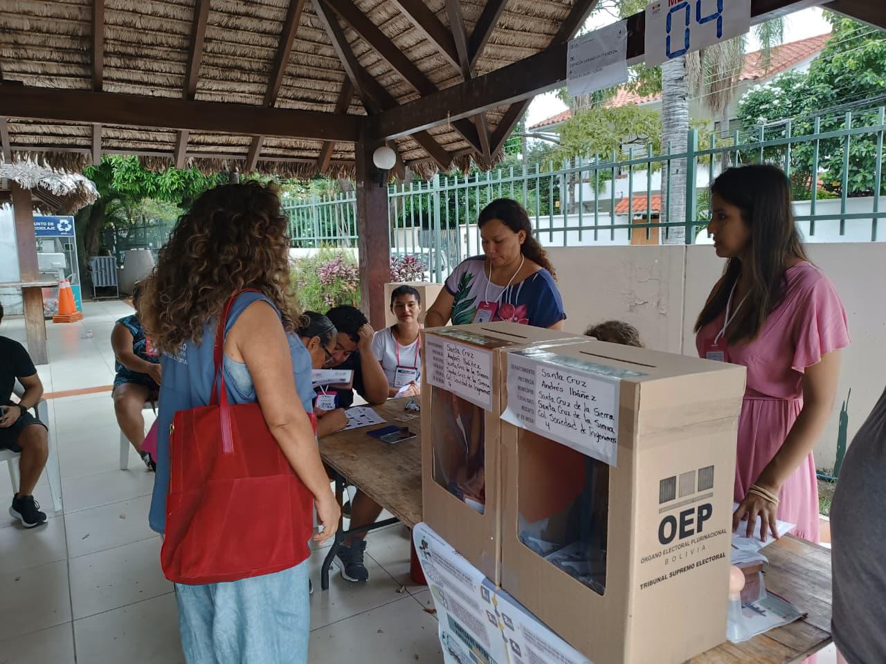 DEFENSORÍA DEL PUEBLO EN SANTA CRUZ DESPLEGARÁ MONITORES DEFENSORIALES PARA QUE SE GARANTICE EL DERECHOS DEMOCRÁTICOS DE LA POBLACIÓN