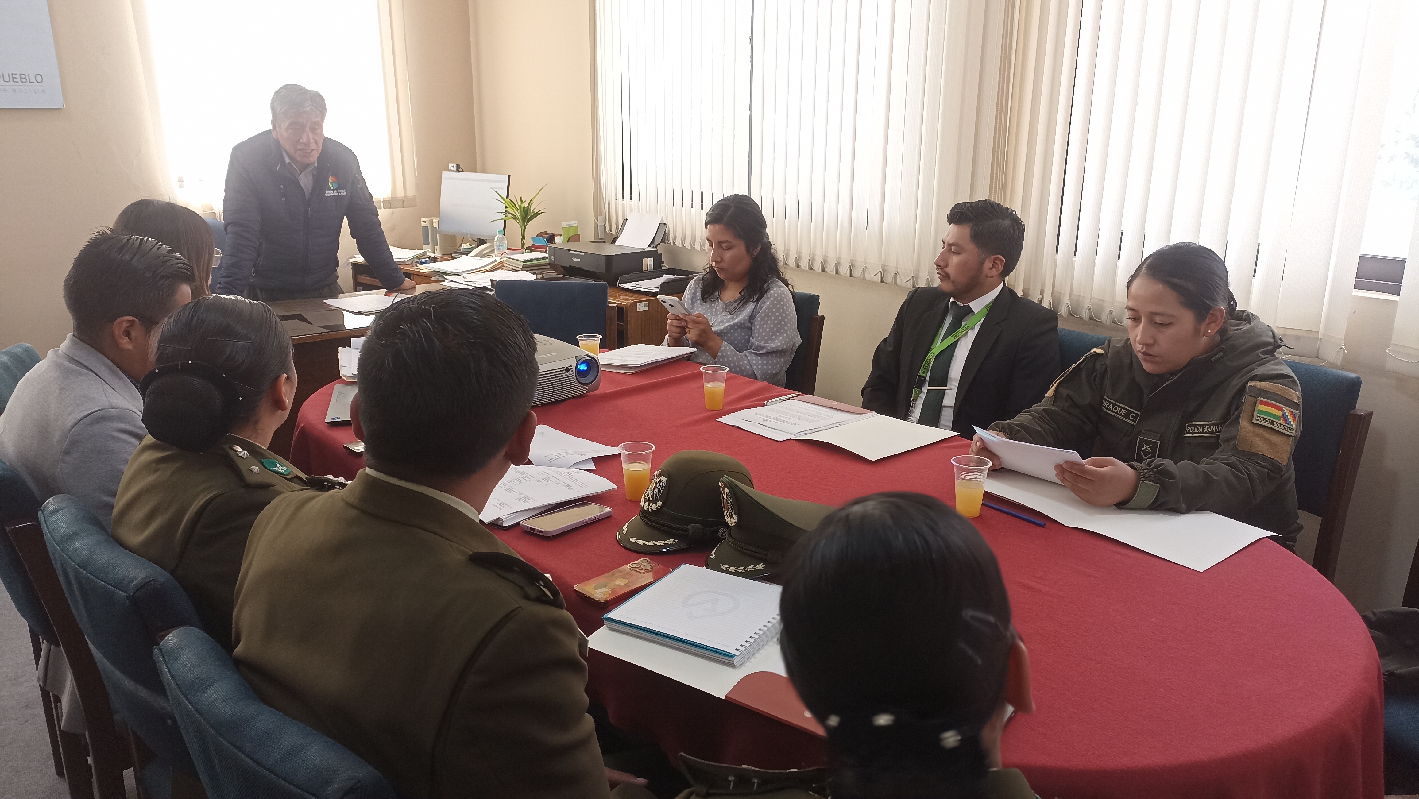 LA PAZ: DEFENSORÍA DEL PUEBLO INSTALÓ LA PRIMERA SESIÓN DE LA PLATAFORMA DEPARTAMENTAL PARA LOS DERECHOS POLÍTICOS DE LAS MUJERES