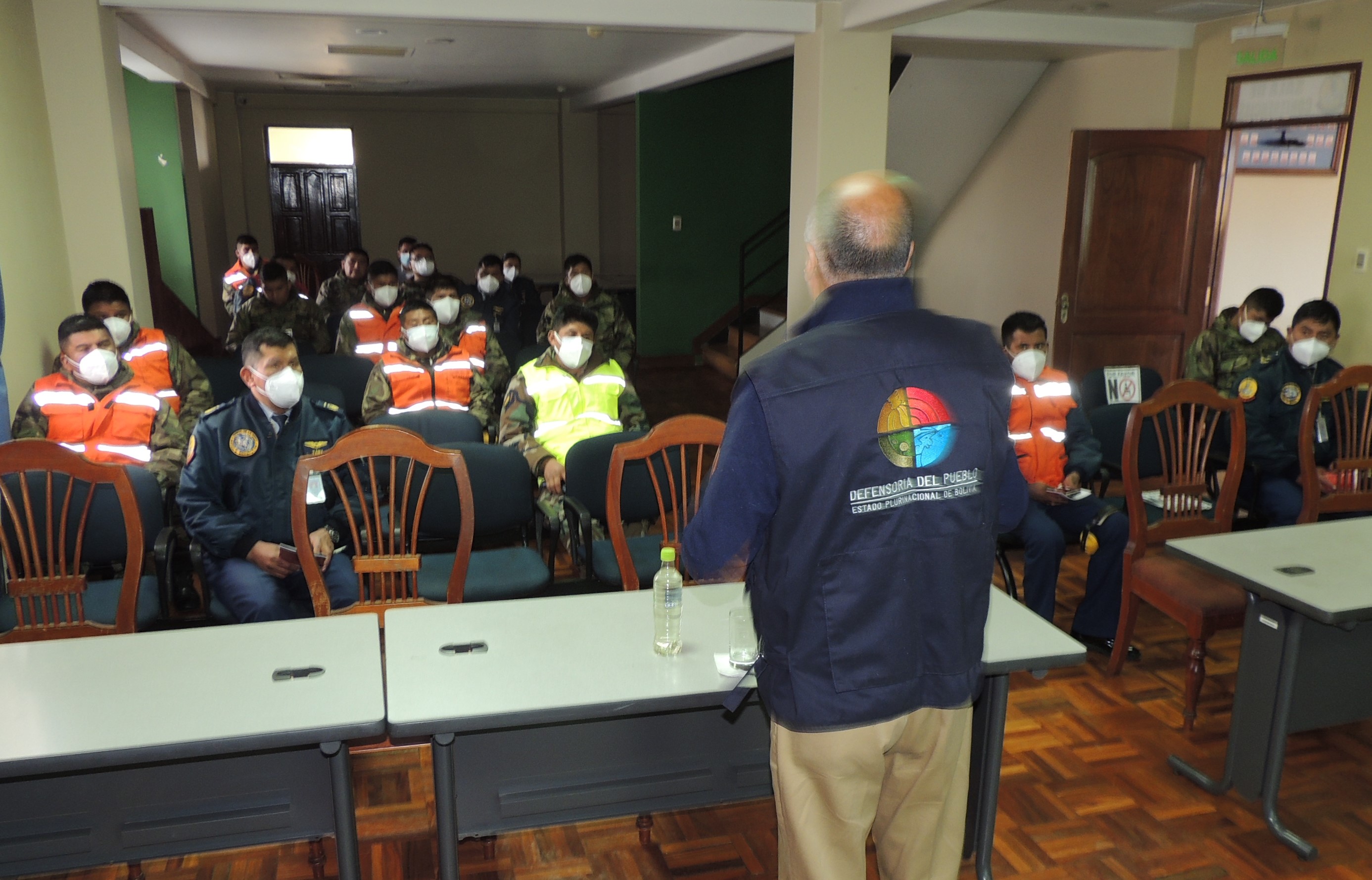 Normativa de la Defensoría del Pueblo es socializada al personal de la Fuerza Aérea Boliviana
