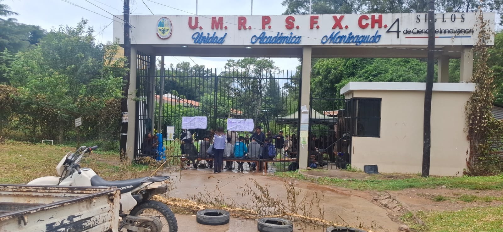 Defensoría del Pueblo exhorta a autoridades de la USFX designar docentes en su sede en Monteagudo y garantizar derecho a la educación