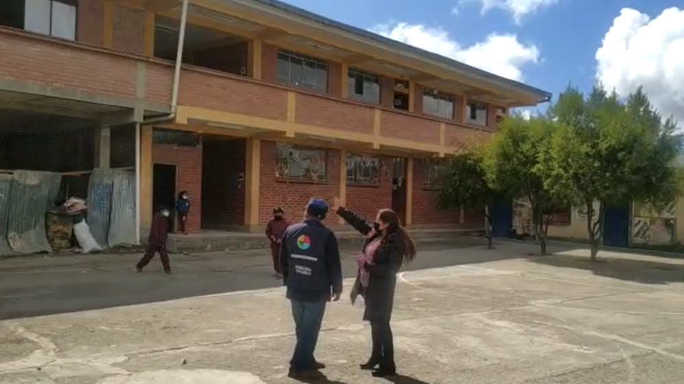 Defensoría del Pueblo verifica cumplimiento de la guía para el retorno seguro a clases en unidades educativas de los distritos 1, 3, 6 y 8 de El Alto