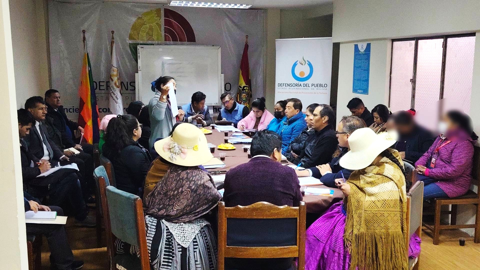 DEFENSORÍA DEL PUEBLO ARTICULA REUNIÓN INTERINSTITUCIONAL PARA SOCIALIZAR Y REVISAR LOS MECANISMOS DE INTERVENCIÓN POLICIAL EN ESTABLECIMIENTOS DE TRABAJO SEXUAL