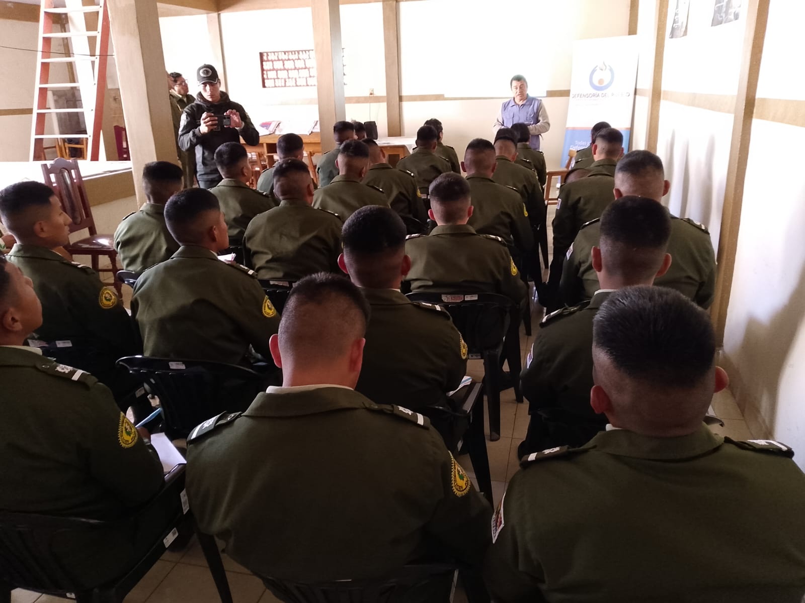 Defensoría del Pueblo capacita en prevención de la tortura a estudiantes de la FATESCIPOL en Yacuiba