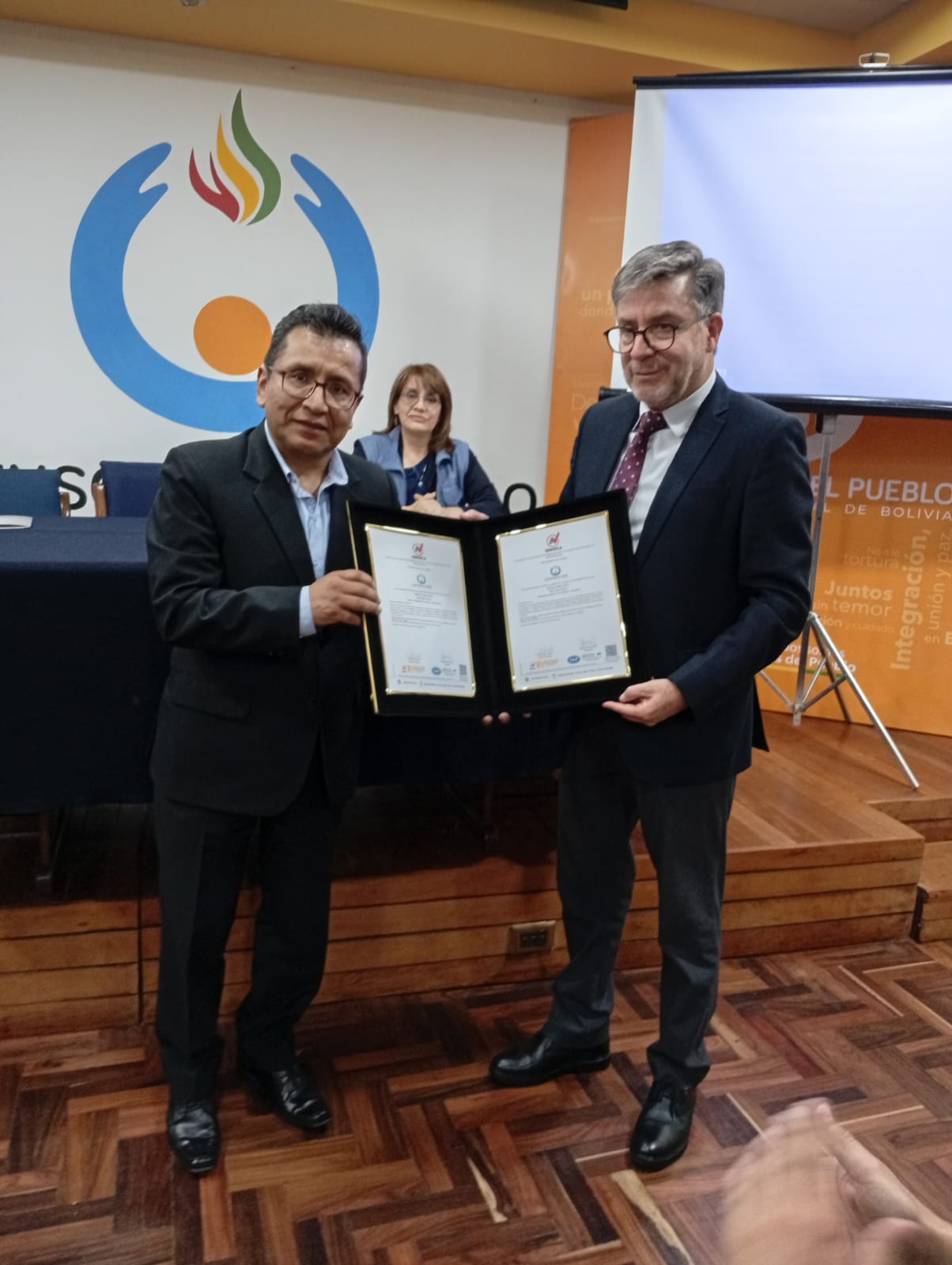 DEFENSORÍA DEL PUEBLO OBTIENE CERTIFICACIÓN ISO 9001: NACIONES UNIDAS E IBNORCA DESTACAN SU INDEPENDENCIA