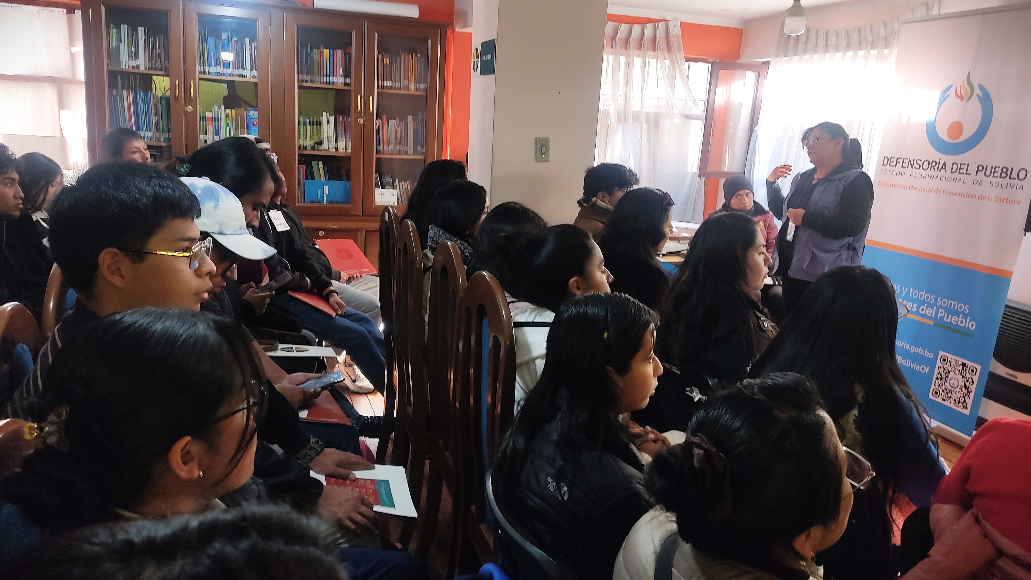 DEFENSORES VOLUNTARIOS EN POTOSÍ SE COMPROMETEN A PROMOVER LA EDUCACIÓN EN DERECHOS HUMANOS PARA LA GESTIÓN 2025