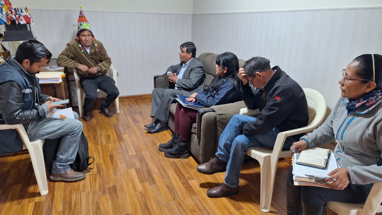 ORURO: DEFENSORÍA DEL PUEBLO, VICEMINISTERIO DE DESCOLONIZACIÓN Y LA ACFO UNEN ESFUERZOS PARA LUCHAR CONTRA LA DISCRIMINACIÓN EN EL CARNAVAL