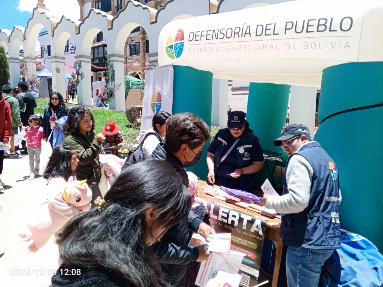 Éxito en la Ruta de los Derechos Humanos en Potosí en Conmemoración al 75 Aniversario de la Declaración Universal
