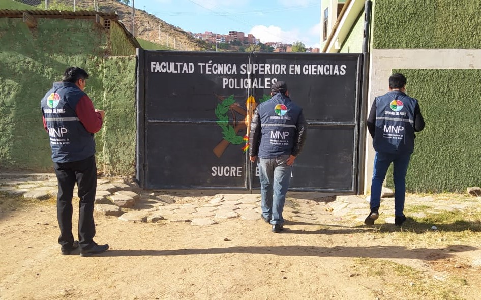 En la gestión 2025 y en su rol de Mecanismo Nacional de Prevención de la Tortura, Defensoría del Pueblo inspeccionará centros de formación militar y policial en Chuquisaca