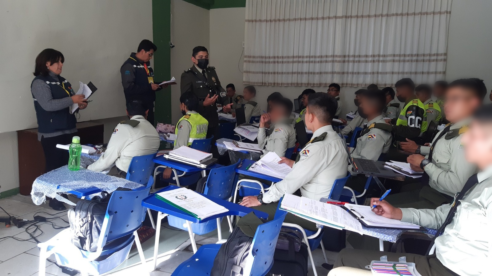 Defensoría del Pueblo despliega operativo nacional e inspecciona 17 centros de formación policial y militar