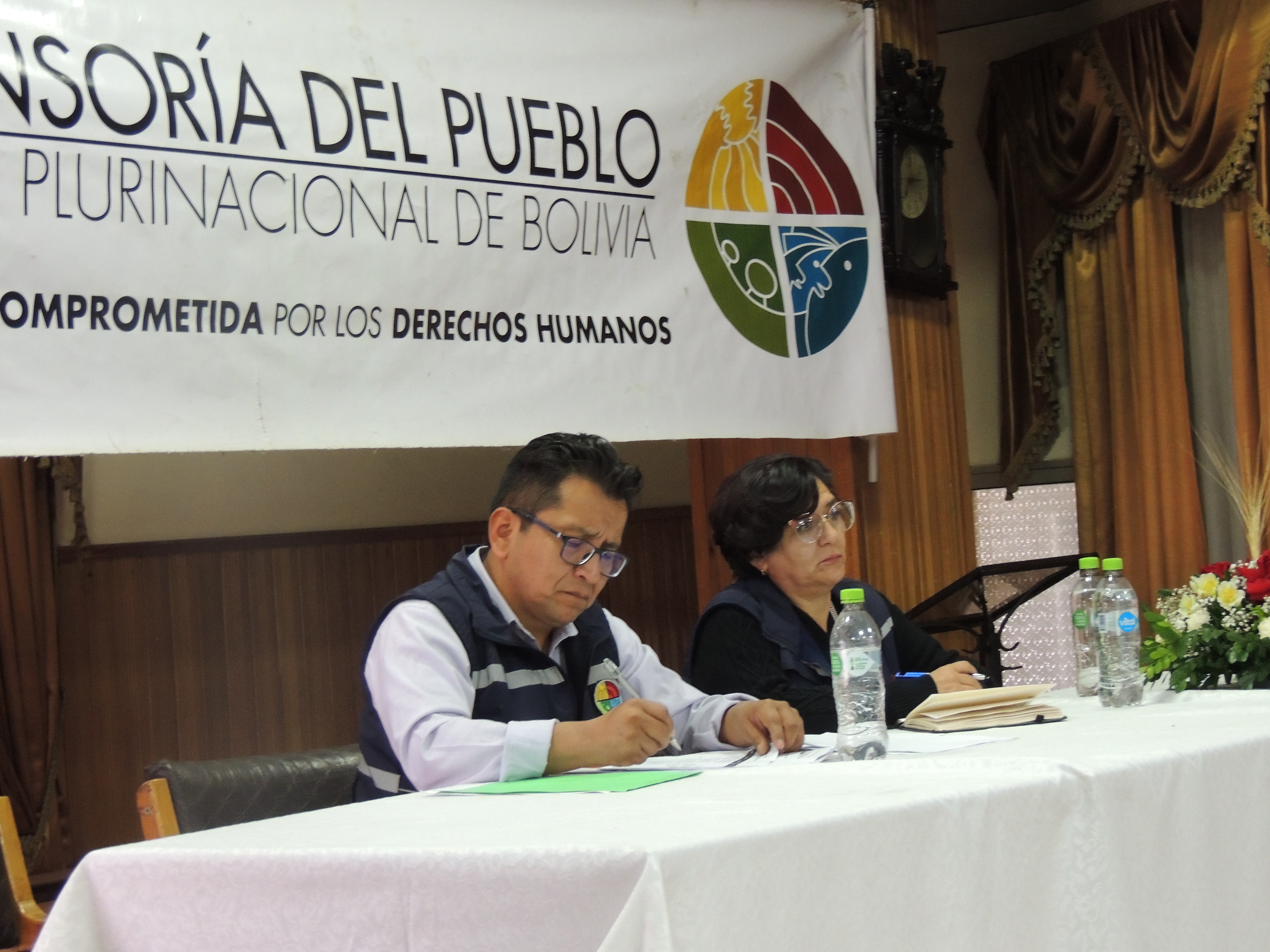 En audiencia pública en Potosí, Defensor del Pueblo recibe denuncias de discriminación y falencias en la atención médica hacia personas con discapacidad