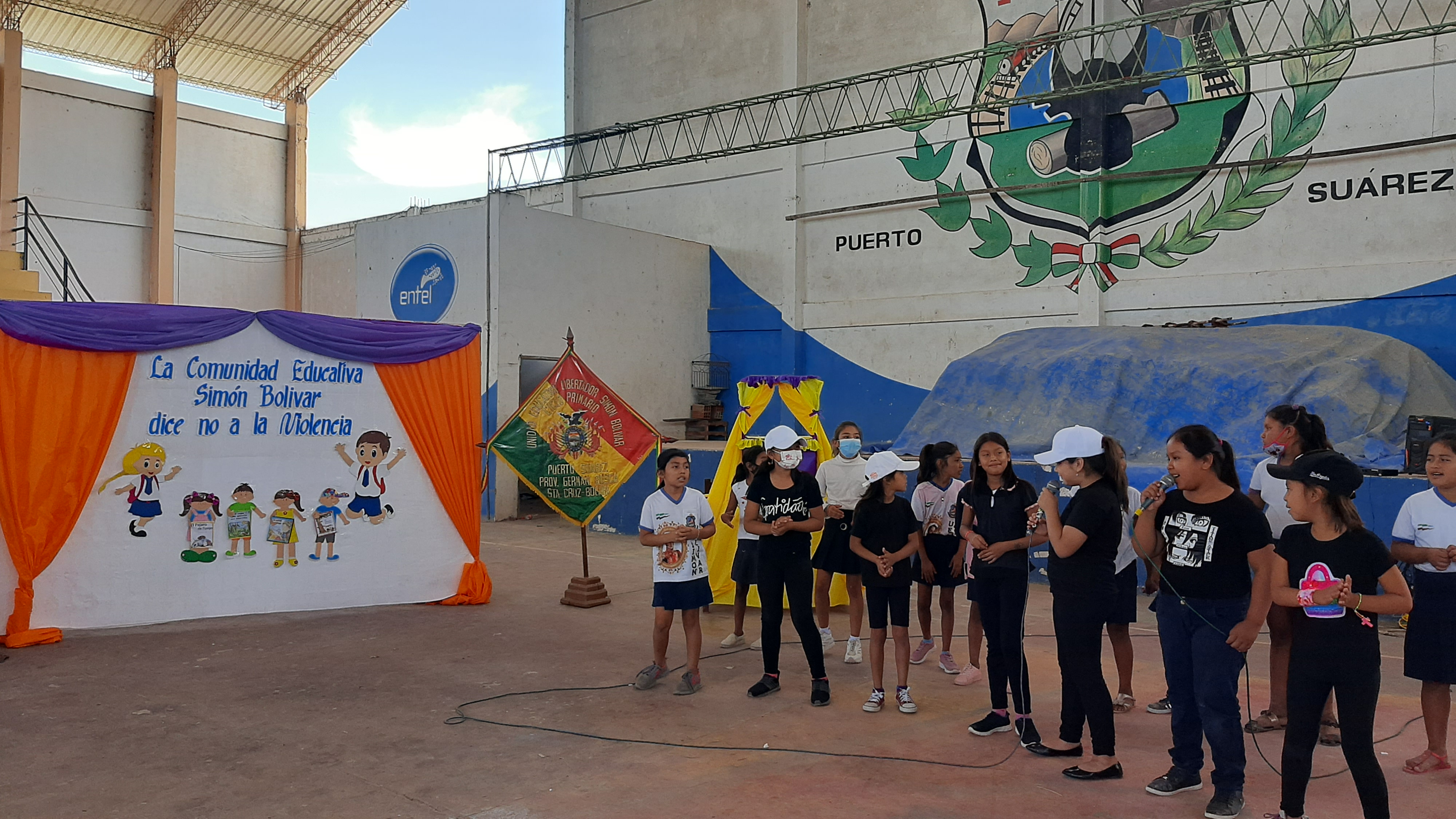 LA DEFENSORIA DEL PUEBLO PONDERA LA PREVENCION Y LUCHA CONTRA LA VIOLENCIA EN LA UNIDAD EDUCATIVA SIMÓN BOLÍVAR EN PUERTO SUAREZ