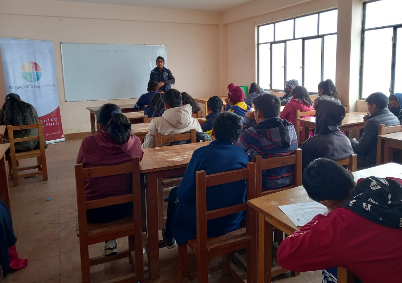 Defensoría del Pueblo socializa temas de violencia escolar, trata y tráfico de personas e Interrupción Legal del Embarazo en el municipio de Tacacoma